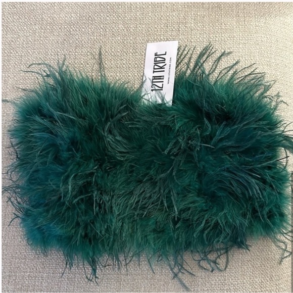 12th Tribe CHANEL EMERALD FAUX FEATHER TOP, Sz Small NWT - Picture 9 of 12